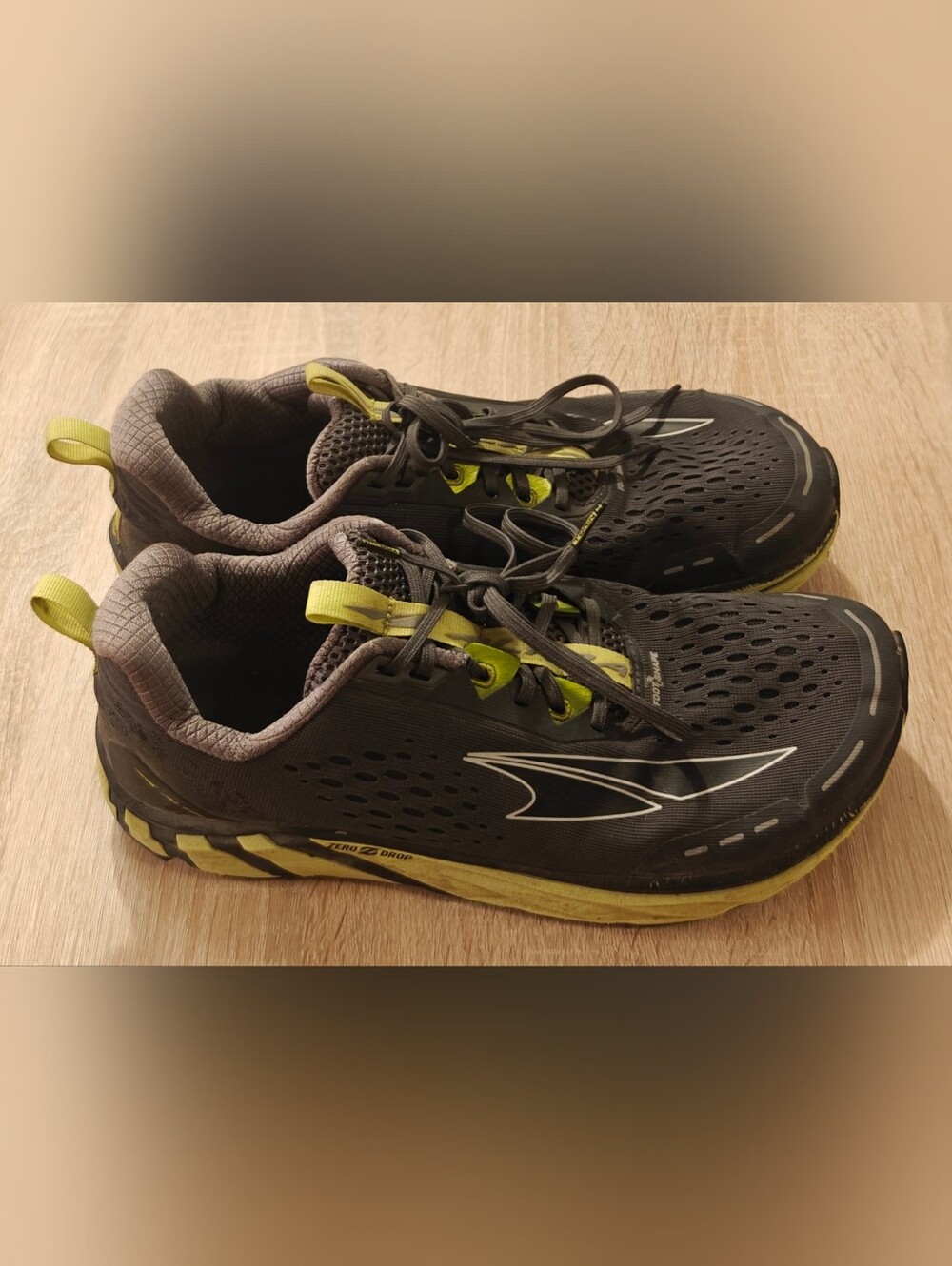 Altra Torin 4 Running Shoes A Gray Neon Yellow Men’s 9.5